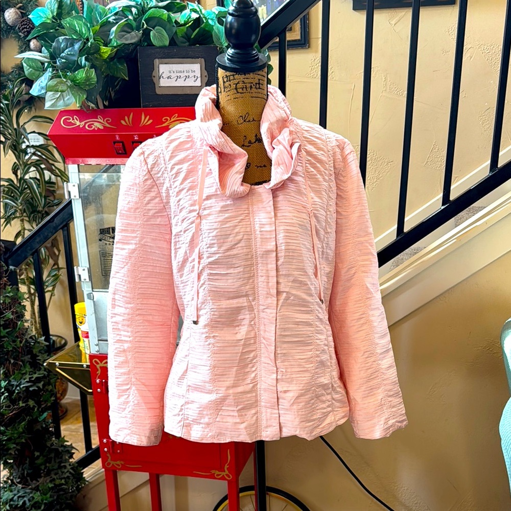 Women’s Chicos outerwear lined jacket. Size 3. Pink Size XL